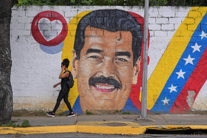 maduro r scaled.jpg