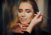 Γιορτινά μακιγιάζ: 4 έξυπνα tips από μια διάσημη makeup artist makeup looks 1 1024x683.jpg