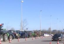 Μπλόκα αγροτών: Παραμένουν παραταγμένα τα τρακτέρ – Χωρίς προβλήματα διεξάγεται η κυκλοφορία των οχημάτων σε μία ή δύο λωρίδες malgara 1 1200x630.jpg