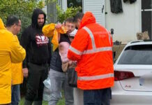 Κακοκαιρία Byron: Εντυπωσιακή διάσωση μητέρας και βρέφους από την πλημμυρισμένη Μάνδρα – Δείτε βίντεο mandra kakokairia 1 1 1200x630.jpg