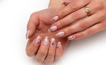 manikiour 1024x683.jpg