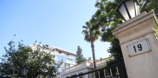 maximou 1200x630.jpg