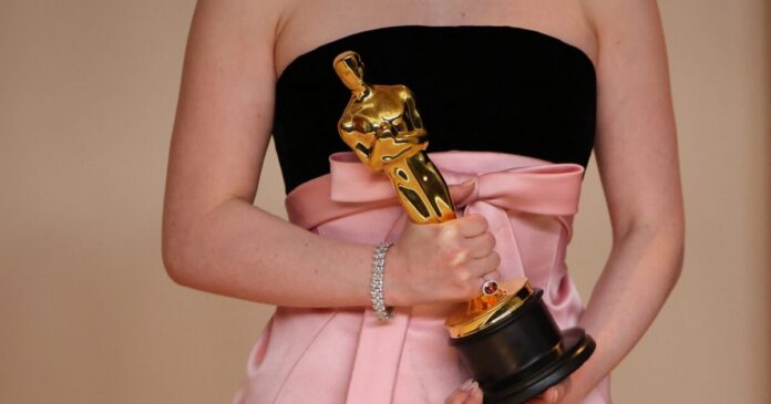 mikey madison r2 scaled 1 1200x630.jpg mikey madison r2 scaled 1 1200x630.jpg