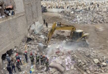 Μαρόκο: Δύο κτίρια κατέρρευσαν στην πόλη Φεζ – Εικόνες καταστροφής με δεκάδες νεκρούς και τραυματίες morocco buildings reuters 4 1200x630.jpg