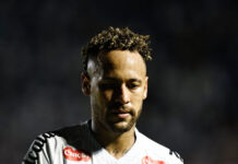 Τρομερό σκηνικό στη Βραζιλία: Οπαδός μπήκε στο γήπεδο για selfie με τον Νεϊμάρ και τραυμάτισε παίκτη της Σάντος neymar 1200x630.jpg