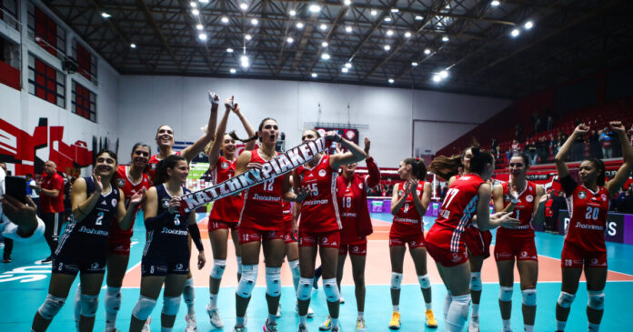 olympiacos volley gynaikon eyrokinissi 1200x630.jpg