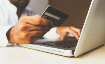 online agores 618x412.jpg