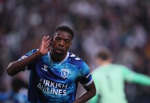 Σάμσουνσπορ – ΑΕΚ: Οπαδοί των γηπεδούχων ζήτησαν οι παίκτες της τουρκικής ομάδας να φορέσουν τη φανέλα για τον Κεμάλ samsunspor ape 1 1200x630.jpg