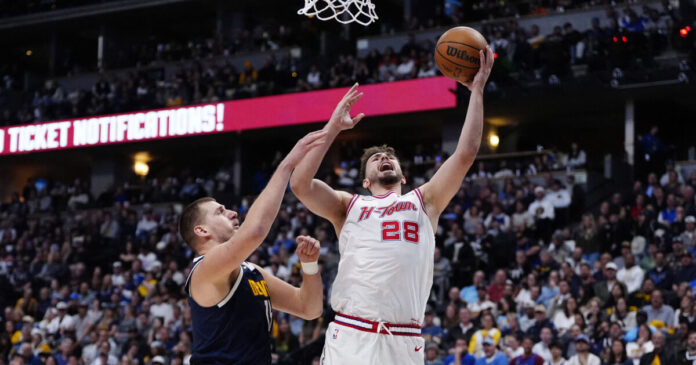 sengun jokic reuters 1200x630.jpg sengun jokic reuters 1200x630.jpg