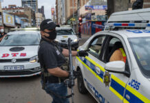 Μακελειό στη Νότια Αφρική: 11 νεκροί και 14 τραυματίες μετά από πυροβολισμούς σε ξενοδοχείο south africa ap 1200x630.jpg