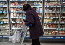 Δημοσκόπηση Alco: Το 40% θεωρεί πως το 2026 θα είναι χειρότερη χρονιά από αυτή που τελειώνει super market 1200x630.jpg