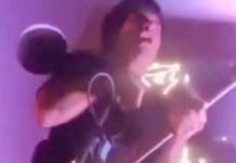 Σοκαριστική στιγμή σε live: Ο τραγουδιστής έπαθε ηλεκτροπληξία από το μικρόφωνο και του έσωσε τη ζωή ο ηχολήπτης tragoudistis 1200x630.jpg