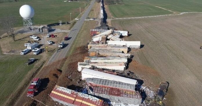 train kentaki 1200x630.jpg train kentaki 1200x630.jpg