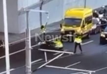 Οδηγός μηχανής παρέσυρε τροχονόμο στην Αττική Οδό κατά τη διάρκεια ελέγχου – Δείτε βίντεο troxaio troxonomos attiki odos 1200x630.jpg