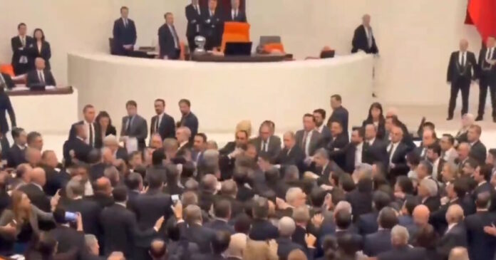 vouli 1 1200x630.jpg