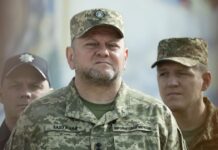 Πιέσεις για κάλπες στην Ουκρανία: Ο «Σιδερένιος Στρατηγός» Ζαλούζνι που απειλεί τον Ζελένσκι, ο ρόλος του Λονδίνου και το σενάριο του πυγμάχου Ούσικ zaluzhny 1200x630.jpg