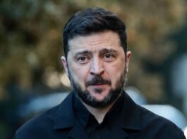 Αμετακίνητος στο εδαφικό ο Ζελένσκι: Ετοιμάζει αντιπρόταση στο σχέδιο ειρήνης του Τραμπ zelensky 1200x630.jpg