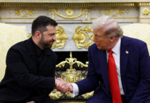 Ζελένσκι: «Οι ΗΠΑ πιέζουν την Ουκρανία να αποσυρθεί από το Ντονμπάς για να γίνει ελεύθερη οικονομική ζώνη» zelensky trump 1200x630.jpg