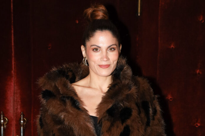 0513663e78d714508837170191431c2c L.jpg