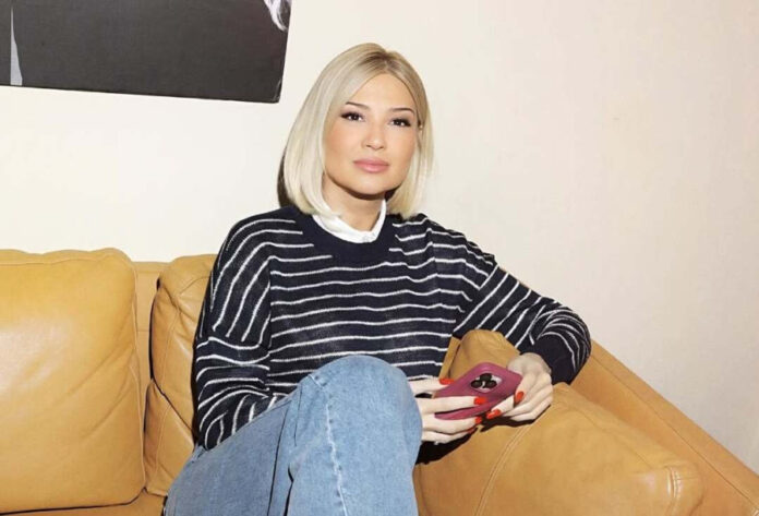 095ed0f023dc288bf005fb71a860c083 L.jpg