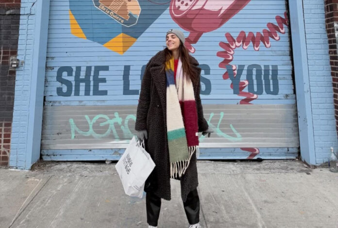 0a9e04dac54c88ec17f478ebf98b7a4f L.jpg