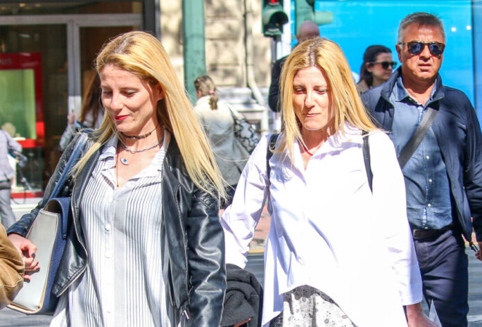 0bdccc922f268834e810bf8b761fcc4f L.jpg