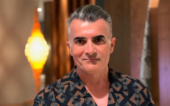 13aaa3d6a18c9a1a3cb998ea2cfad275 L.jpg