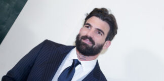 156d8aa097a9a66c2945619aaae934da L.jpg