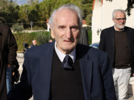 1e4912f215d26626b5f442e9bbc2bb7c L.jpg