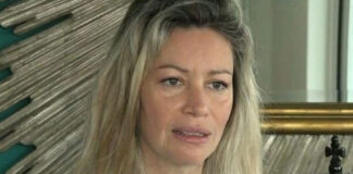 2b382d80f0134ebade93c960a2d9853f L.jpg