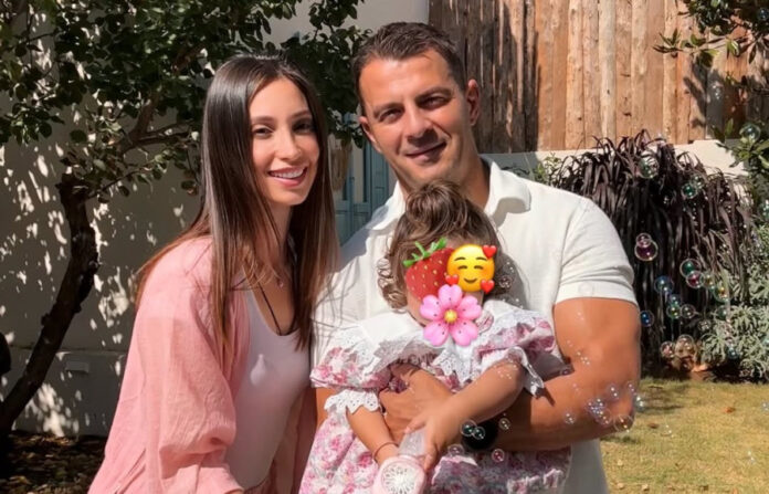 2c16b1a53638de499901ee691a4ac4aa L.jpg 2c16b1a53638de499901ee691a4ac4aa L.jpg