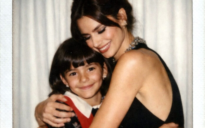 2ea5cd2a3f1f5deb28bf34b008eaa98a L.jpg