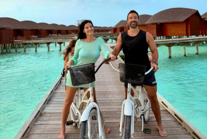 3b3991e3aa62391a48599fd0b5beae8f L.jpg 3b3991e3aa62391a48599fd0b5beae8f L.jpg