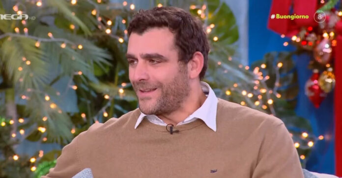 45b1a254eaf3694f10b036cf0b884a4e L.jpg