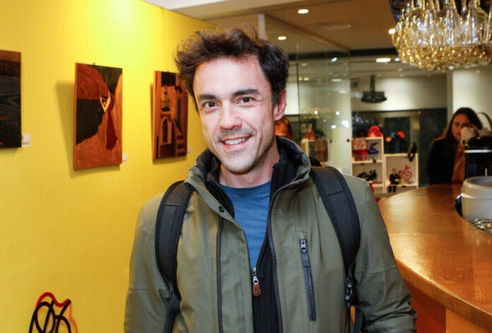 4c8b84a2f837f2df279975152e34d483 L.jpg