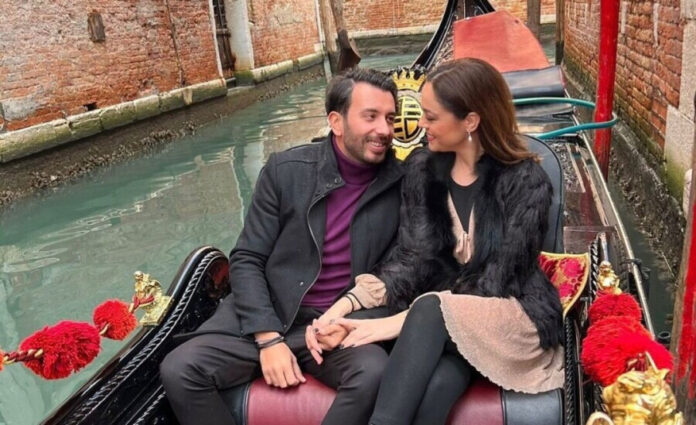 52a9552e1692595342bfee24fcf4eaab L.jpg