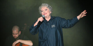 54c84626efcaf53c2d407ec25e53399d L.jpg