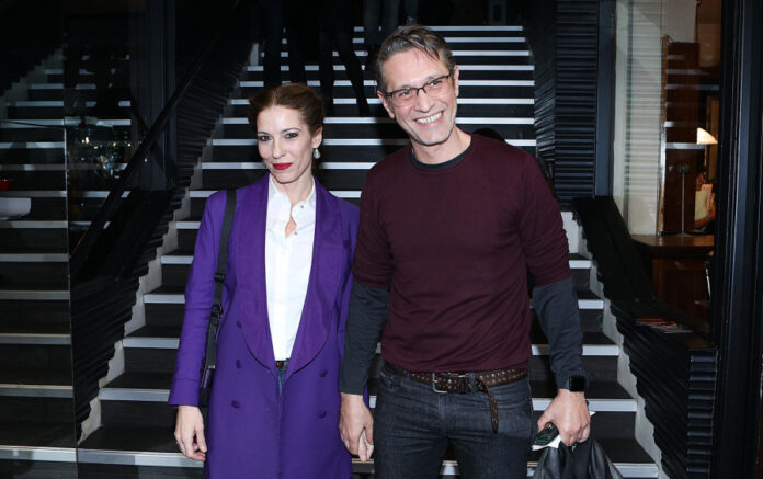 558ed12a5a2025fea635c794b689a48f L.jpg 558ed12a5a2025fea635c794b689a48f L.jpg