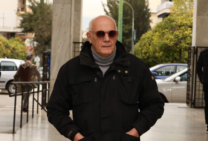 77408145fd51c56759299df52bd90d37 L.jpg