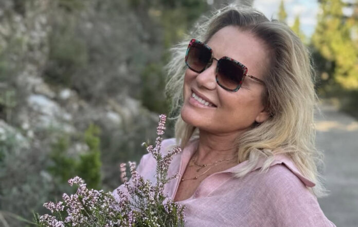 7d3ba741a68768feaec77eab29477995 L.jpg