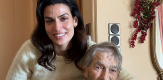 9233ef0c38147ecf1b88e2765c2ce2ae L.jpg