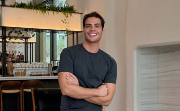 997d7304a0c7c4c30559c1c9d887e69e L.jpg