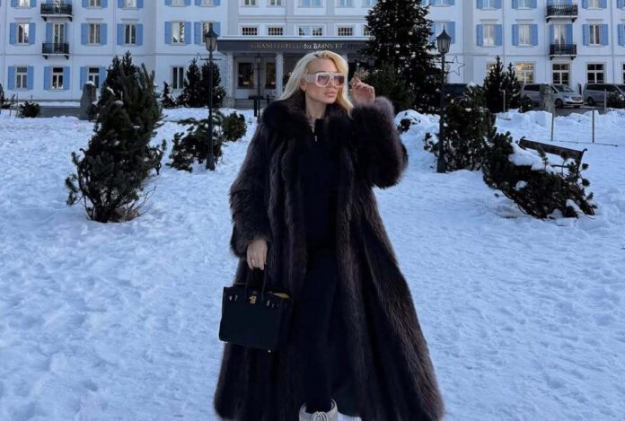 9a1622a65705d16865e4692ff0690079 L.jpg