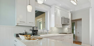 9f0ffbc34fe563ef6d83bf86c963232b L.jpg