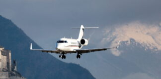 airplane 1 1200x630.jpg