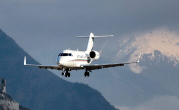 airplane 1 1200x630.jpg