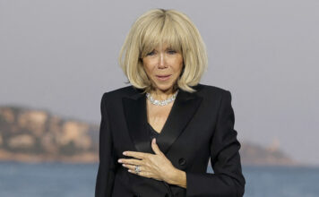 b4a88447f10aeadf1f633ce4ade27e22 L.jpg