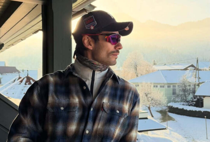 b9764dc5beae606799b1d439d8ebd86b L.jpg