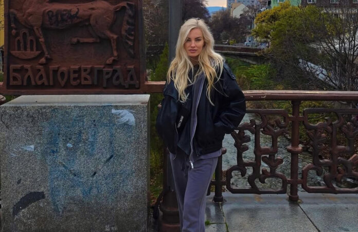 be5b9223b4904a410903e19fc6c5a91a L.jpg