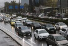 Kίνηση στους δρόμους: Ουρές χιλιομέτρων στον Κηφισό, καθυστερήσεις στην Αττική Οδό botiliarisma eurok 1200x6751 1 1200x630.jpg